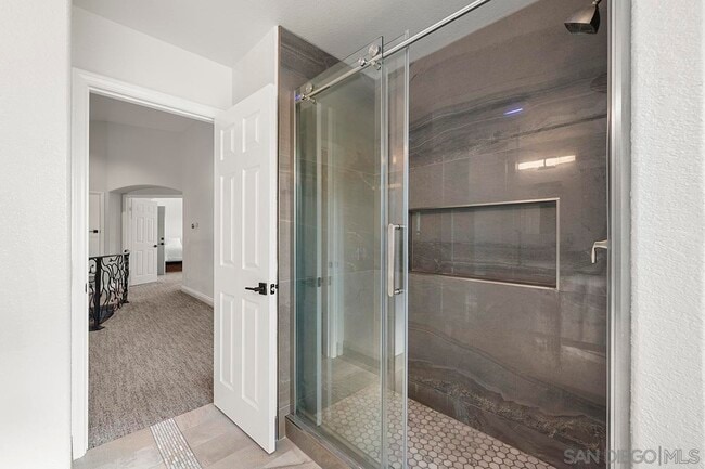 Building Photo - 376 Canyon Ridge Dr