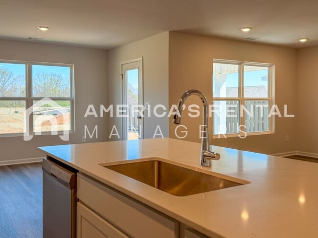 Building Photo - New Construction Home for Rent!