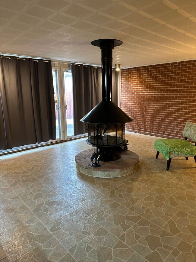 Building Photo - 944 Princewood Ct