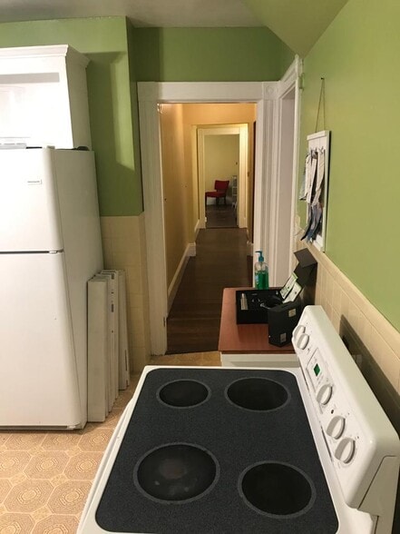 Building Photo - 10 Commonwealth Ave