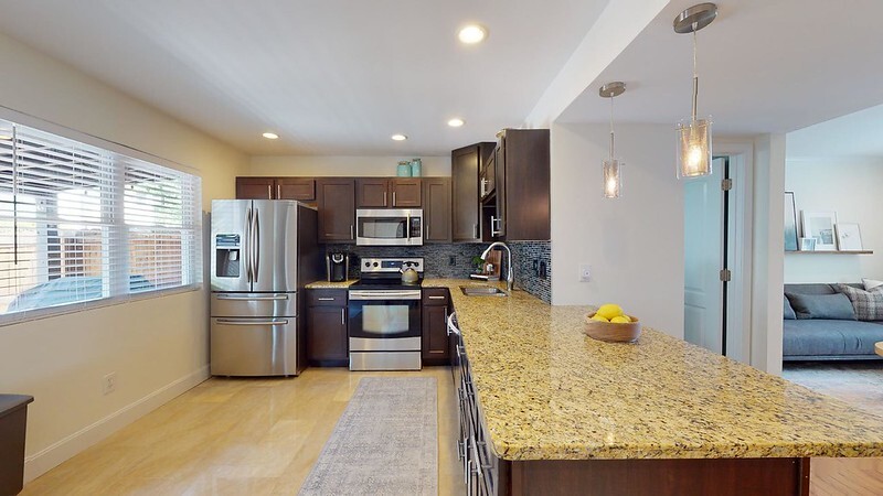 Building Photo - 2548 Grayland Walk
