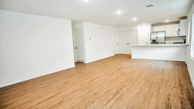 Building Photo - 132 Pine Bend Ct