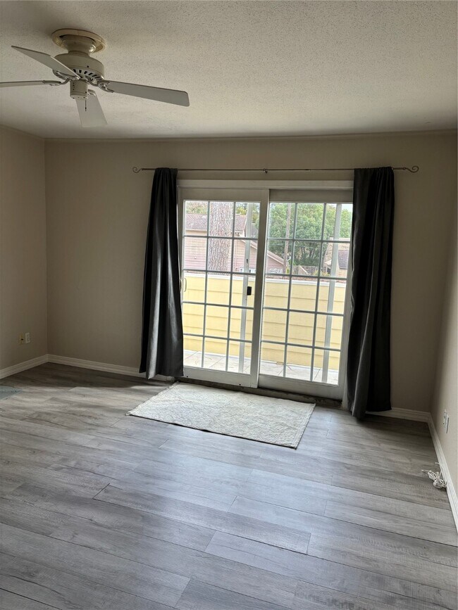 Building Photo - 14515 Wunderlich Dr