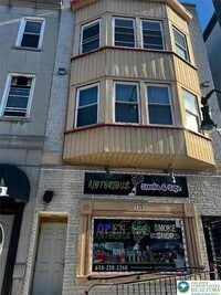 Building Photo - 139 N 7th St