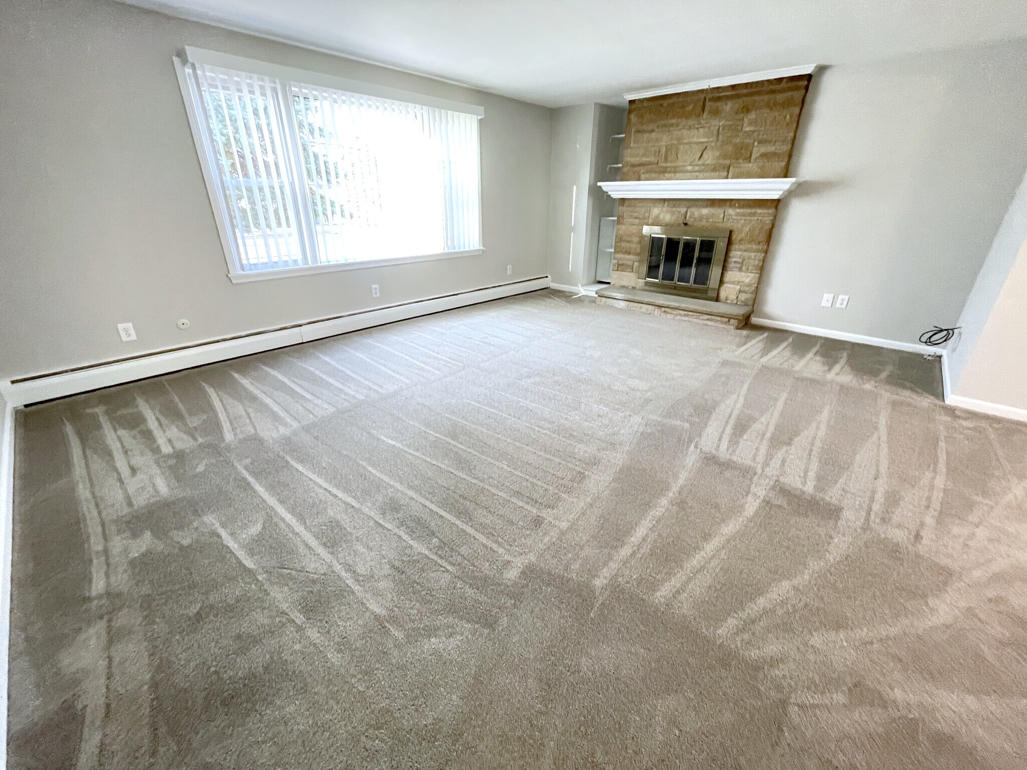 Living Room w/ Decorative Fireplace - 14 Pierce Ave