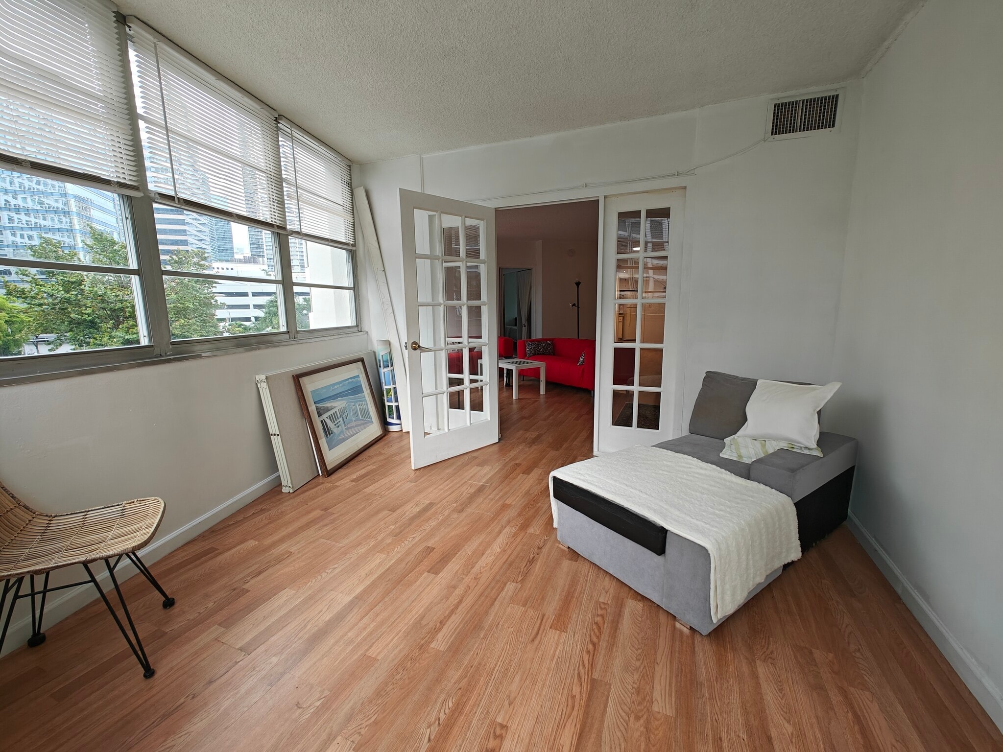 Building Photo - 825 Brickell Bay Dr