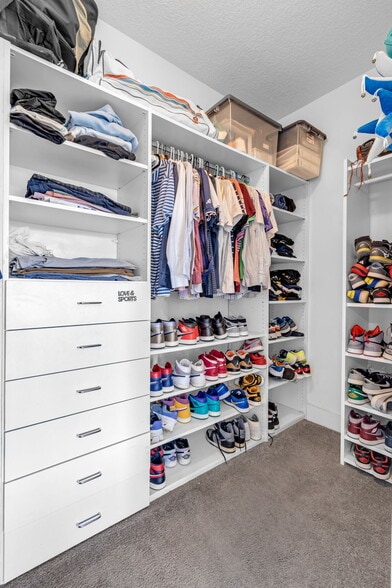 Building Photo - 3332 W 95th Ter