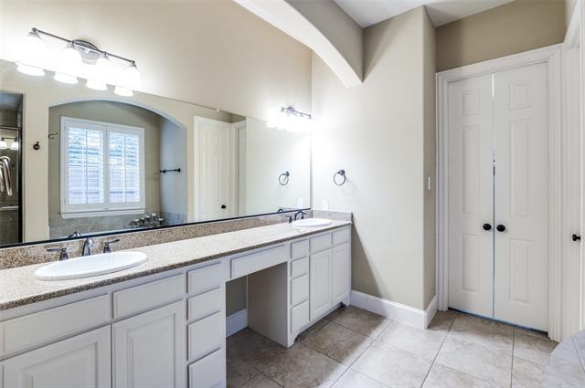 Building Photo - 13659 Thornton Dr