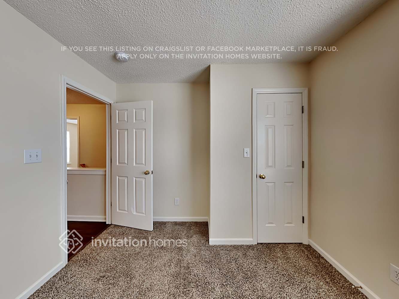 Building Photo - 3612 Deering Dr