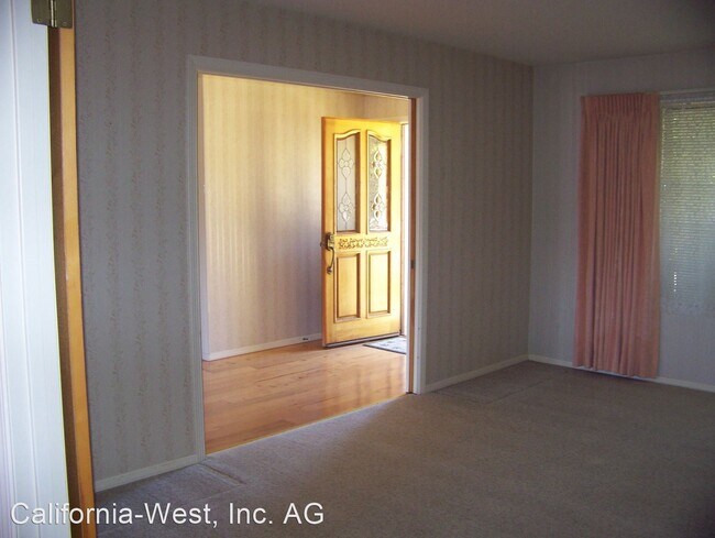 Building Photo - 3 br, 4 bath House - 1026 Acorn Drive
