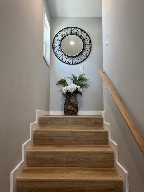 Building Photo - 3031 Wellington Rd