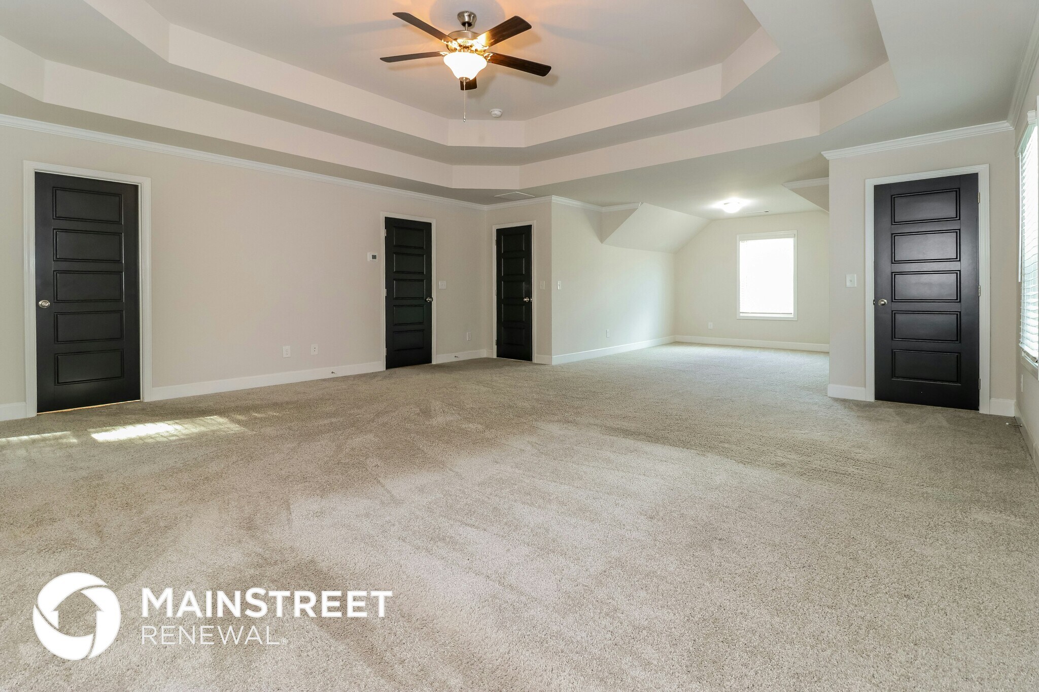 Building Photo - 657 Overlook Gln Dr