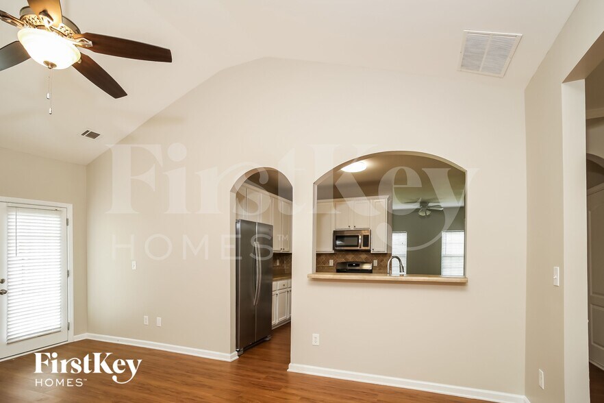 Building Photo - 23 Hamilton Blvd NW