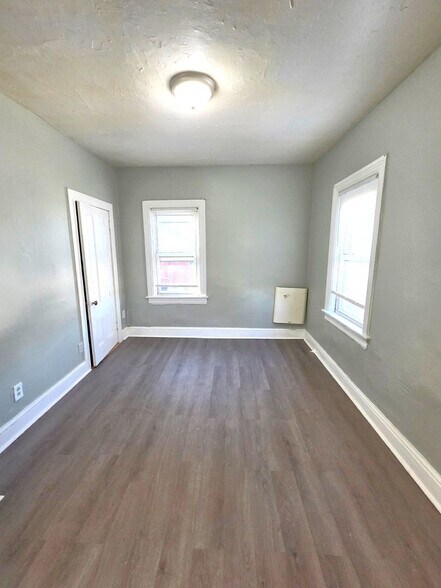 Building Photo - 718-720 Charles Street