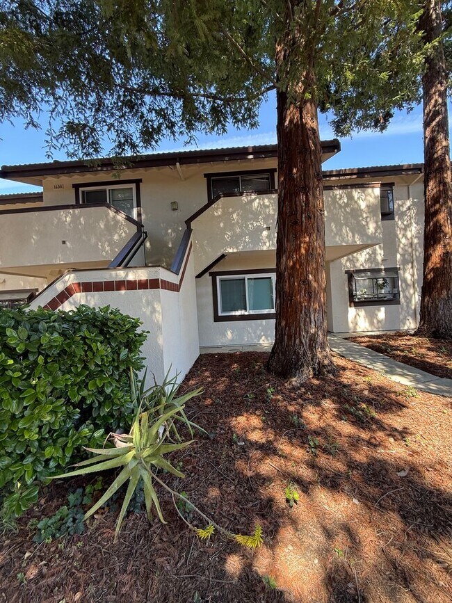 Building Photo - 2BD/2BA Condo in Gated Community | Private Balcony | Updated Interior - Santa Clara