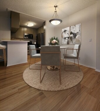 Interior Photo - 328 Cloverdale Ave