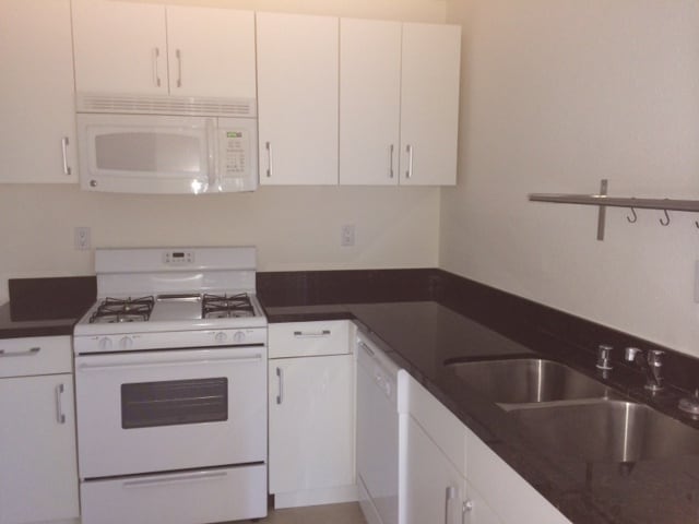 Building Photo - 4401 Kraft Ave