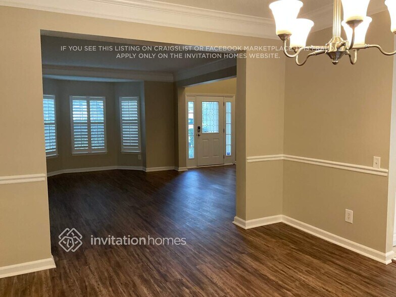 Building Photo - 8519 Glenbury Ct N
