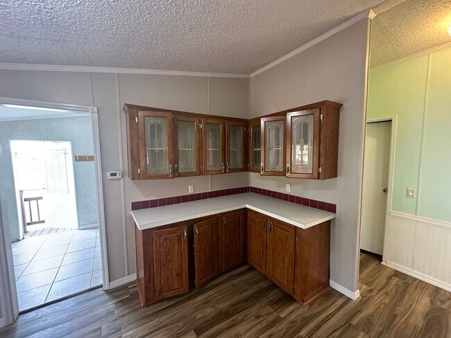 Building Photo - Beautiful home on 2.5 acres