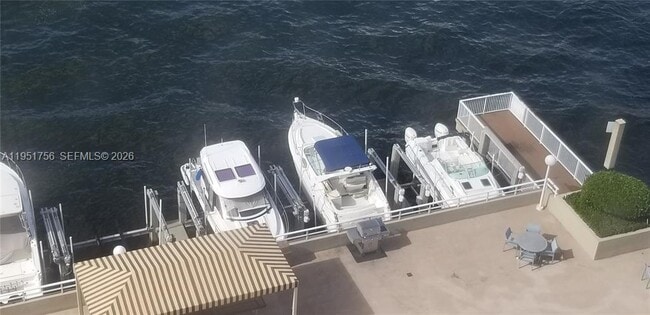 Building Photo - 1985 S Ocean Dr