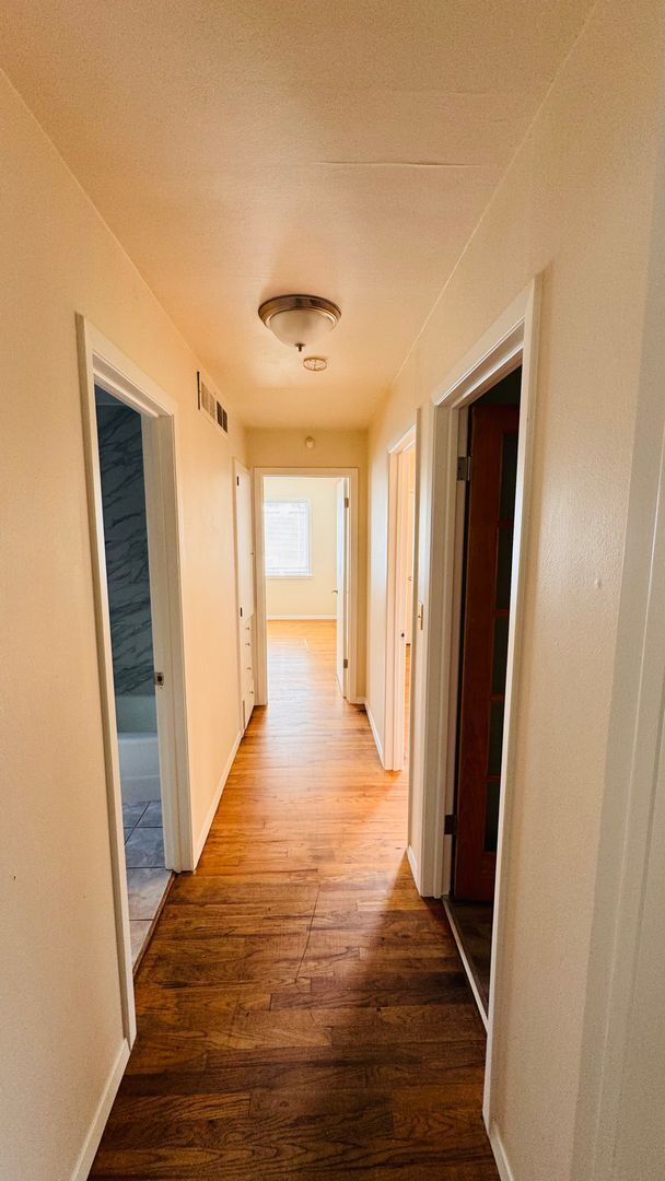 Building Photo - Exceptional 4 bedroom, 1 3/4 bath Two-Stor...