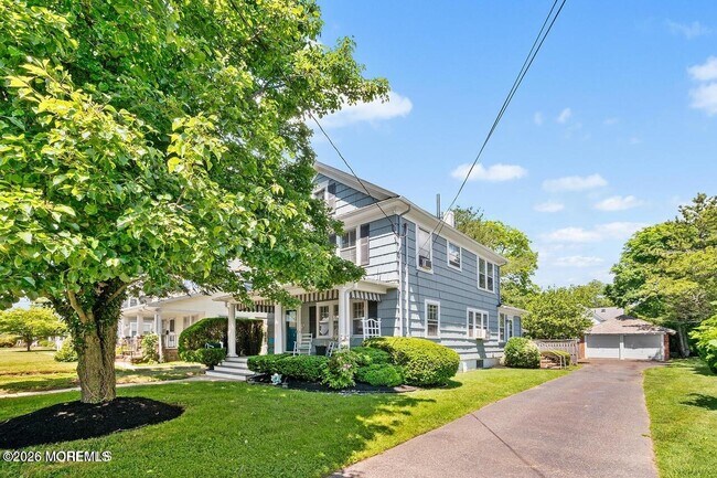 Building Photo - 615 Overton Pl