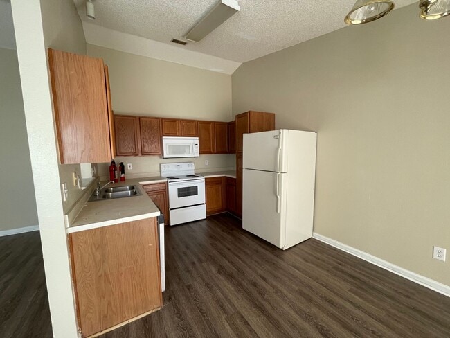 Building Photo - Charming 3-Bedroom Home in Oak Pointe – COMING IN JUNE!!!!!!!!!