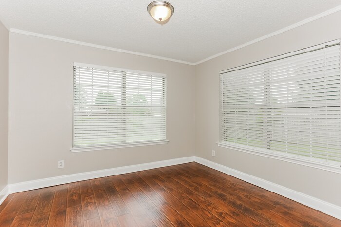 Building Photo - 6602 Pecanwood Dr