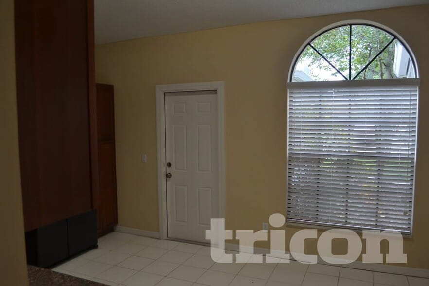 Building Photo - 2143 Opal Dr