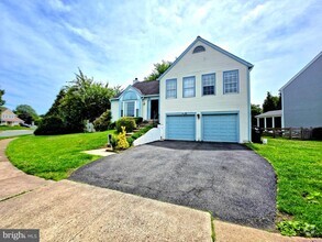 Building Photo - 13709 Southernwood Ct