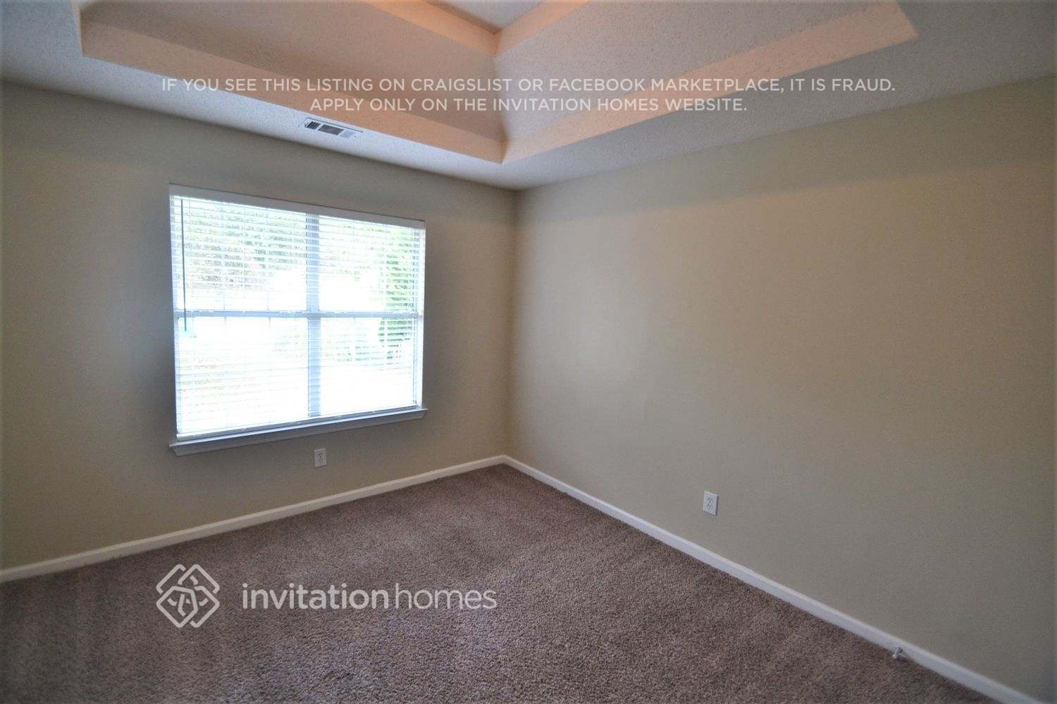 Building Photo - 489 Lakewater Estates Dr
