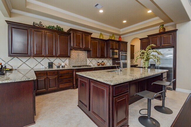 Building Photo - 6302 Kennedy Hills Ct