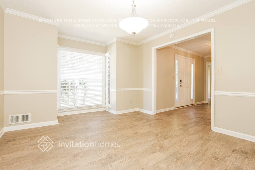 Building Photo - 5018 Stoney Point Cir