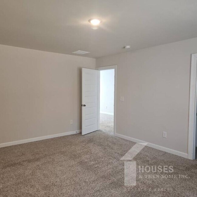 Building Photo - 185 Vickery Rd