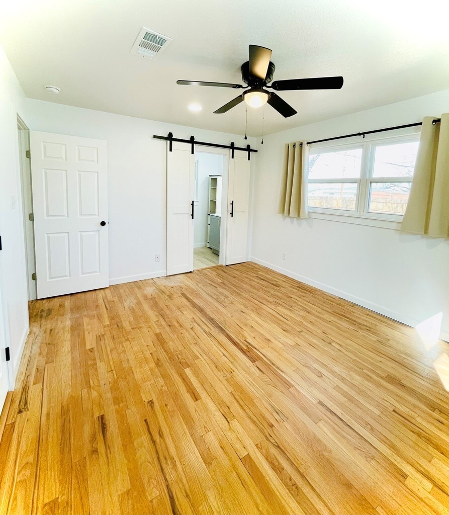 Building Photo - 311 SW 10th St