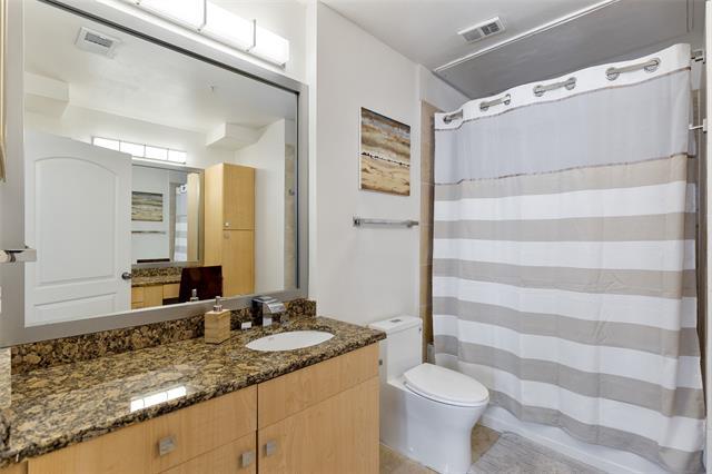 Building Photo - 3225 Turtle Creek Blvd