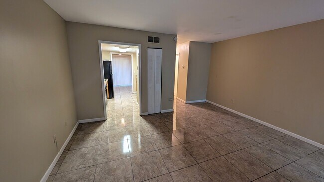 Building Photo - 6369 Holcomb Way