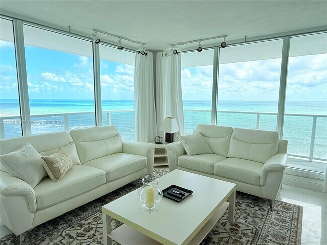 Building Photo - 2751 S Ocean Dr