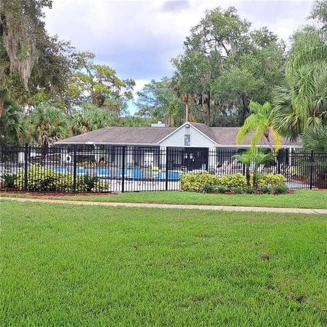 Building Photo - 104 Northlake Dr