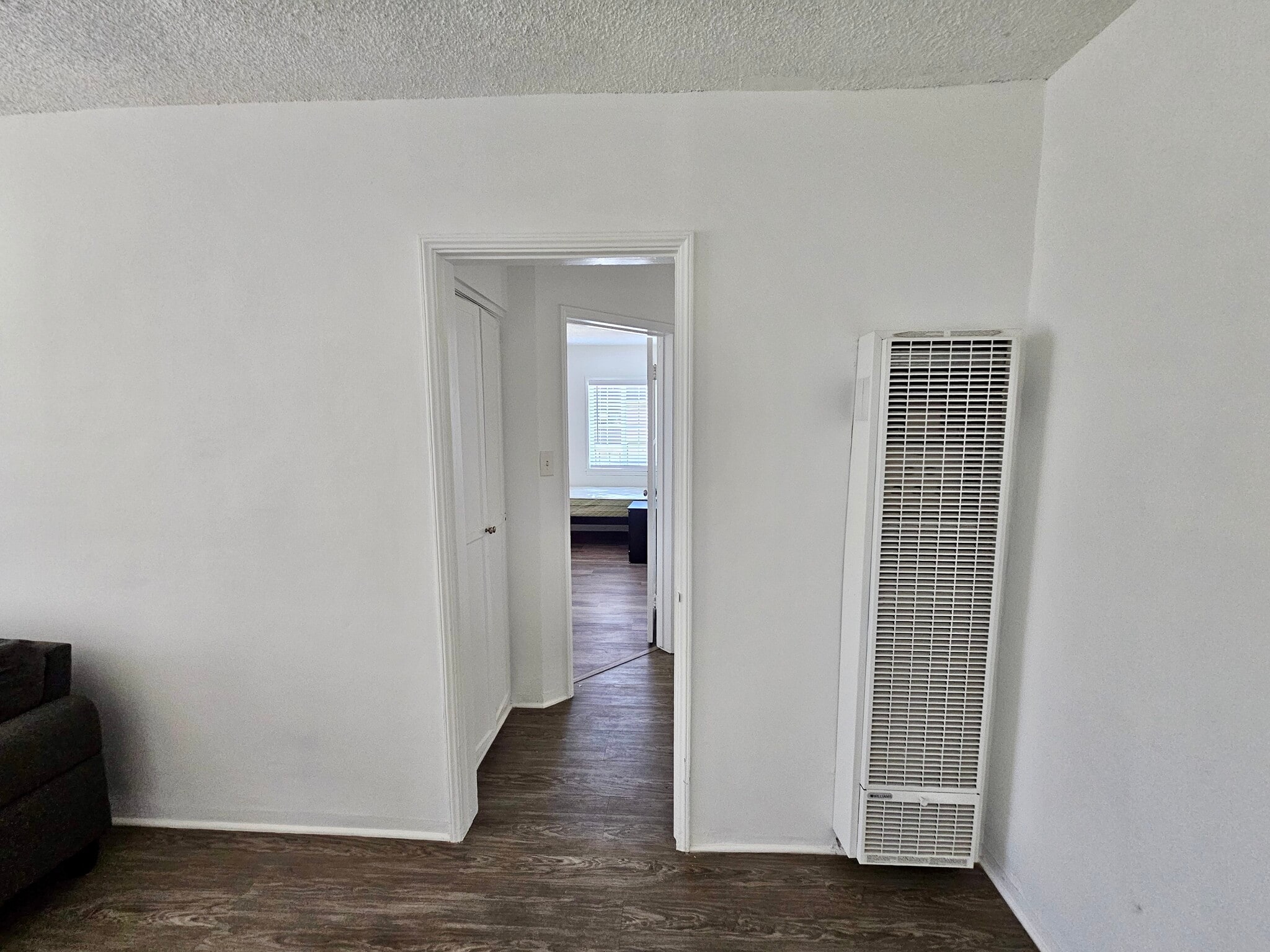Building Photo - 1349 W 35th St