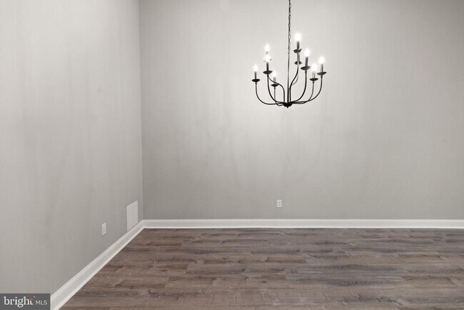 Building Photo - 3400 Tulleys Pointe Ct