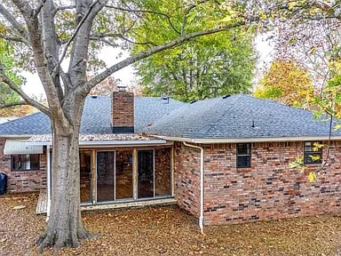 Building Photo - 9900 Andover Pl