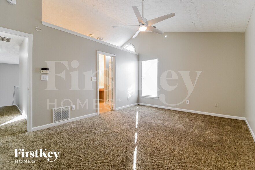 Building Photo - 1429 Gates Cir SE