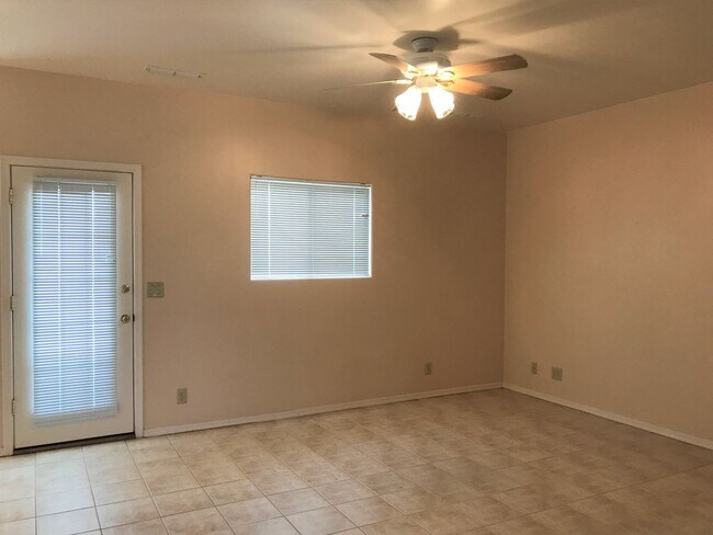 Building Photo - 2775 W Colt Canyon Trail