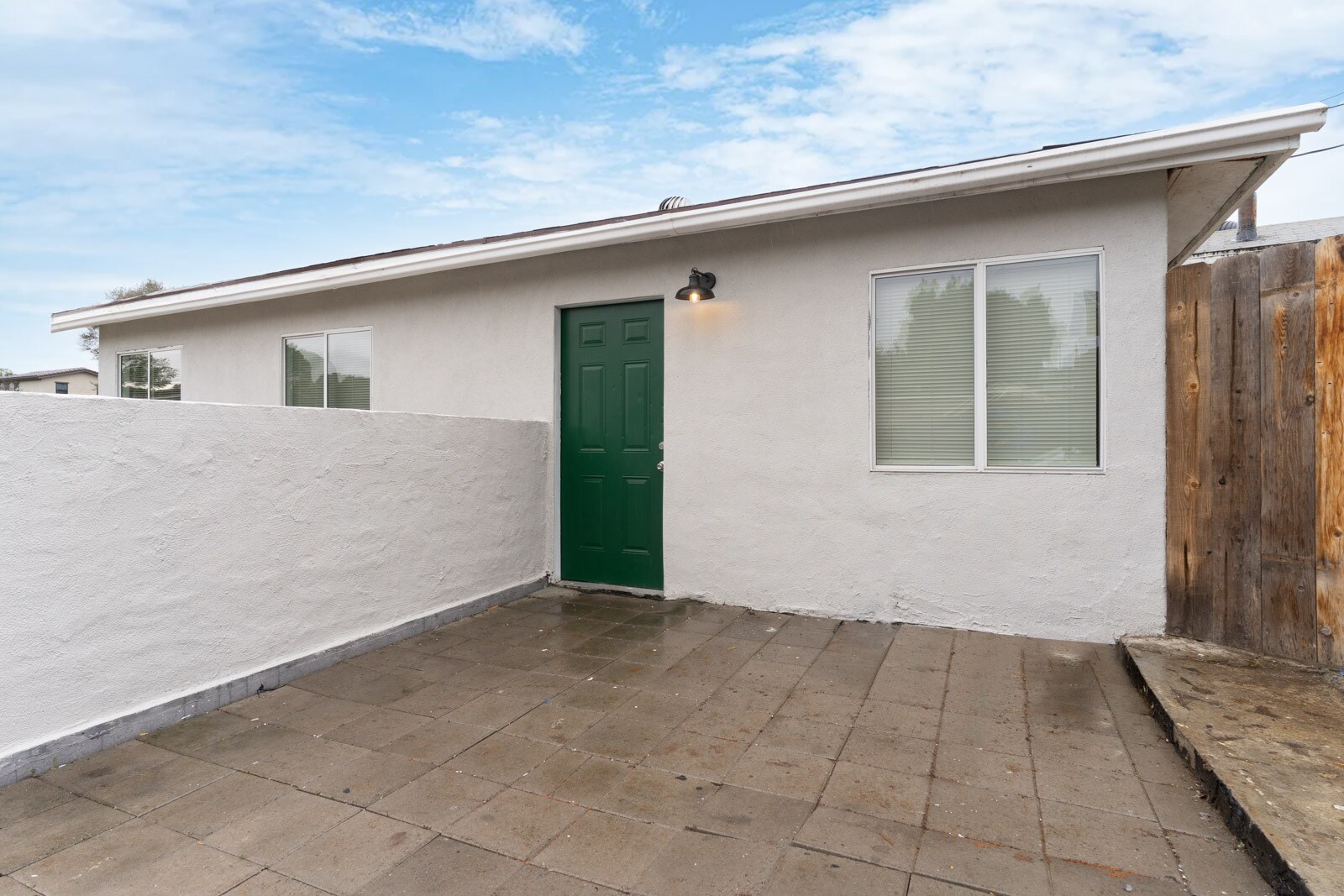 Building Photo - 2520 Fenton Pl