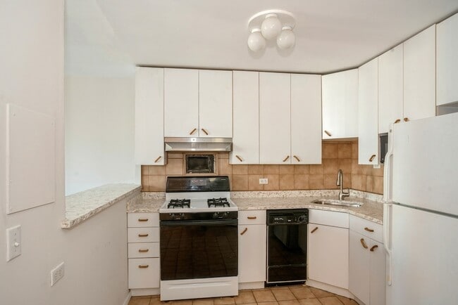 Building Photo - 400 E Randolph St