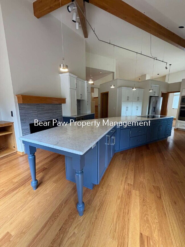 Building Photo - "Embrace Spacious Livingin this  3-Bedroom Gem in Genesee!"