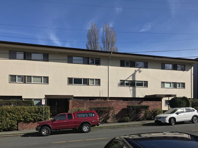 Building Photo - 4636 22nd Ave NE