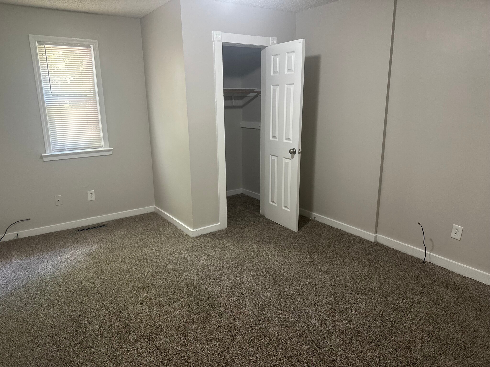 Building Photo - 106 Juniper Ln