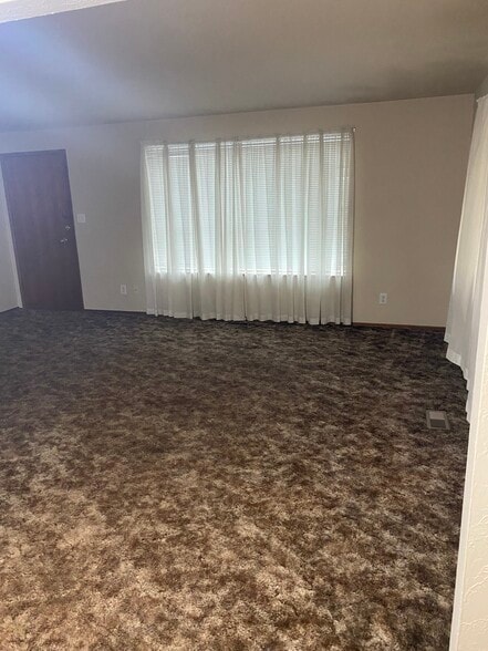 Building Photo - 238 S 70th St